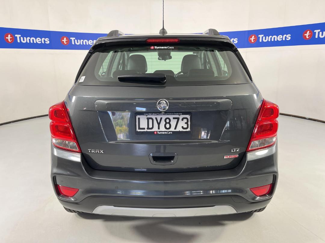 Photo '6' of Holden Trax