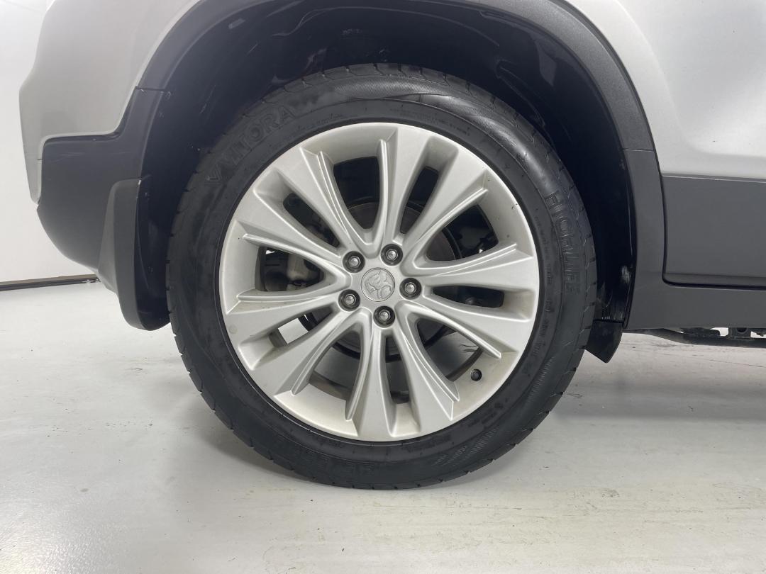 Photo '12' of Holden Trax