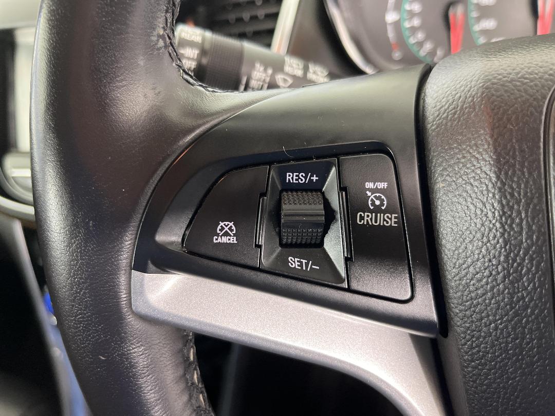 Photo '24' of Holden Trax Photo '24' of Holden Trax