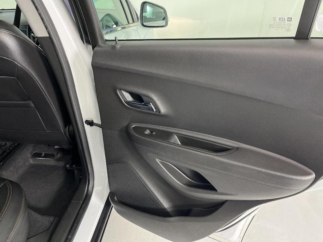 Photo '19' of Holden Trax Photo '19' of Holden Trax