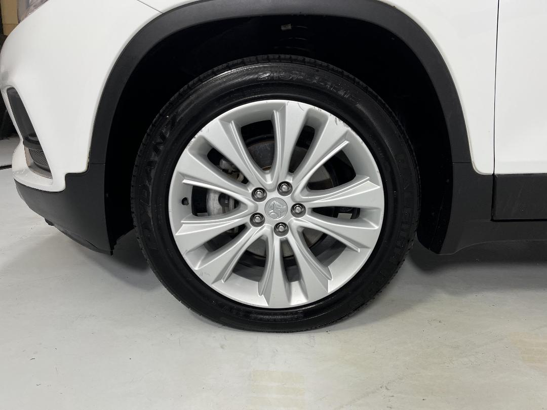 Photo '10' of Holden Trax Photo '10' of Holden Trax