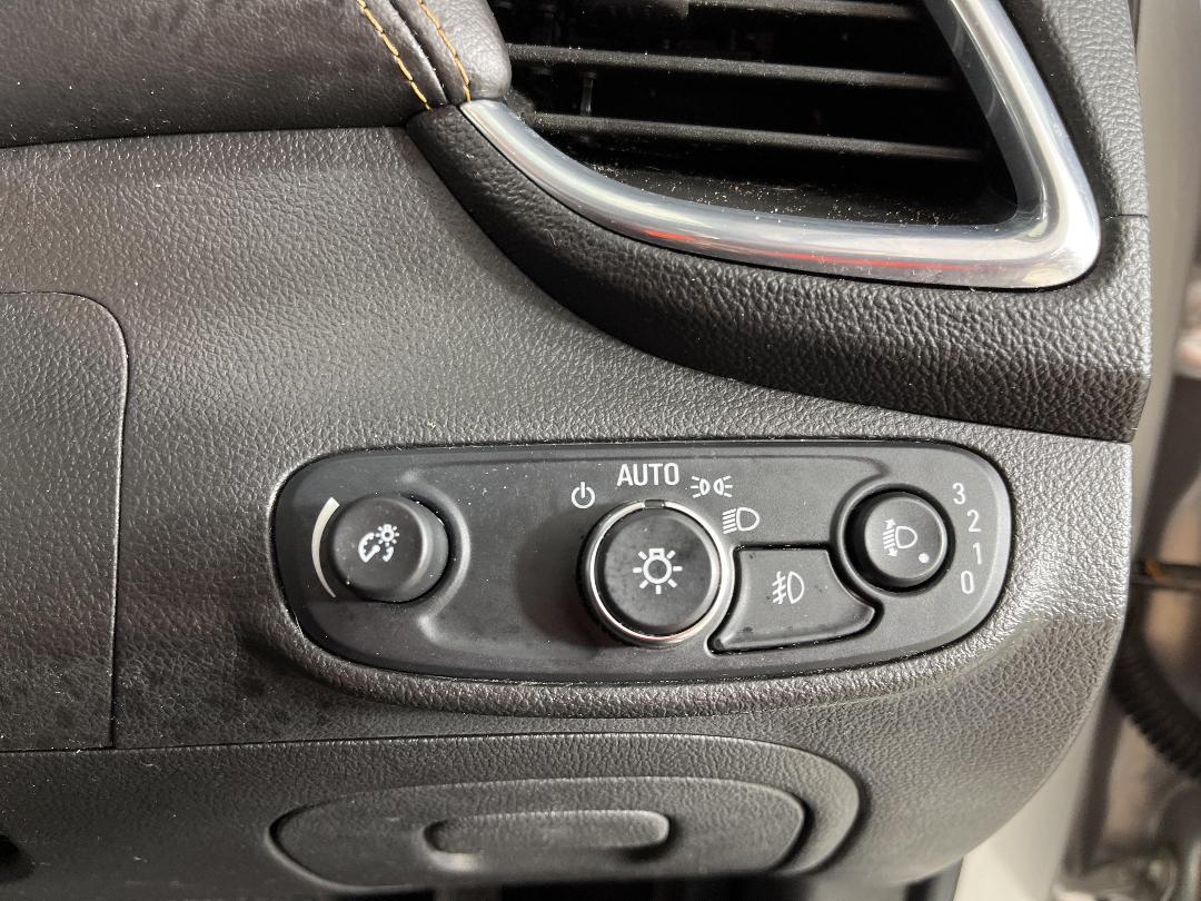 Photo '24' of Holden Trax