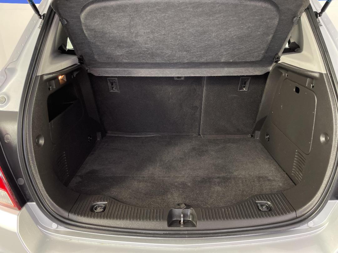 Photo '14' of Holden Trax