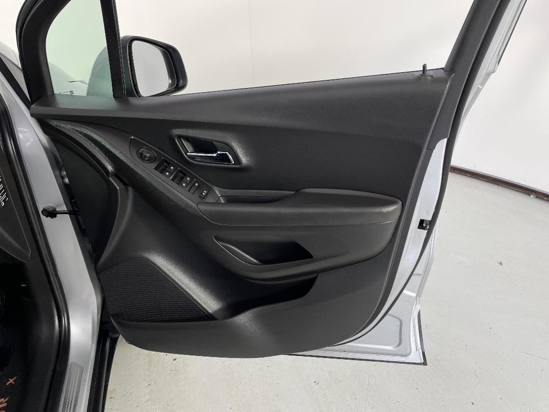 Photo '15' of Holden Trax