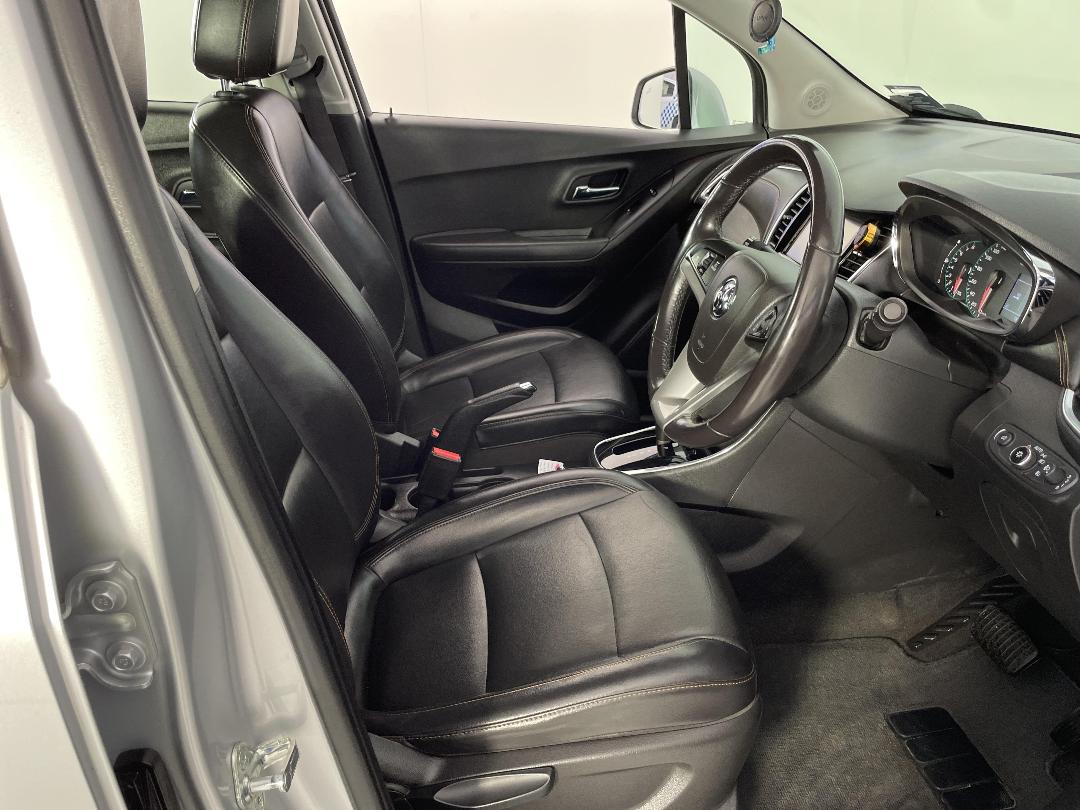 Photo '16' of Holden Trax