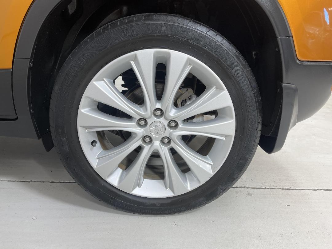 Photo '11' of Holden Trax