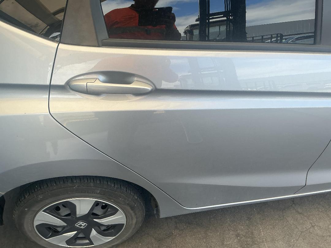 Photo '15' of Honda FIT Hybrid