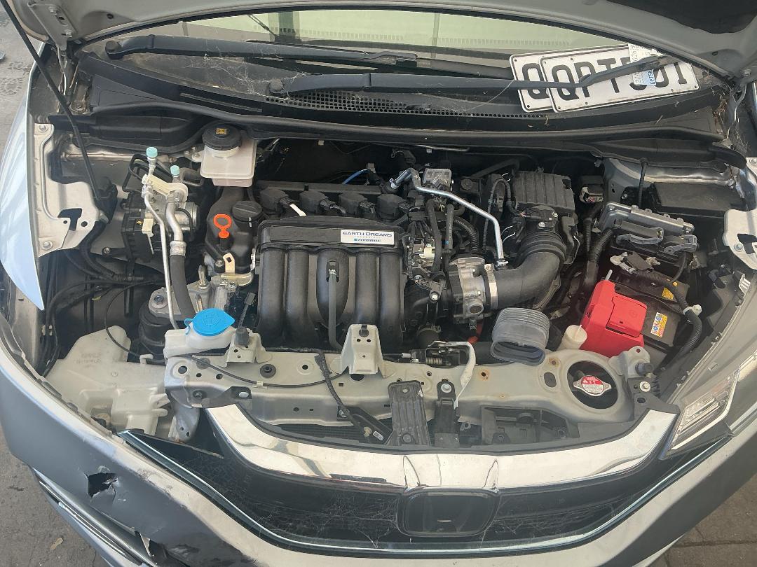 Photo '16' of Honda FIT Hybrid