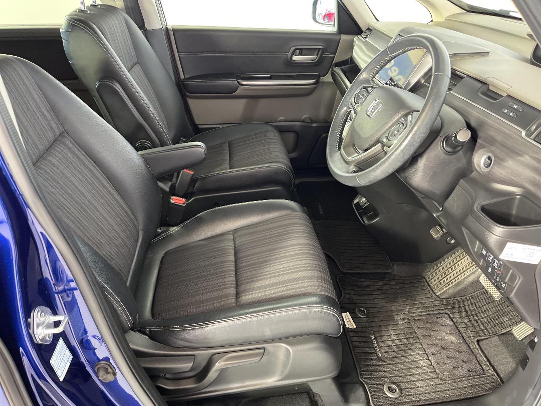 Photo '16' of Honda Freed