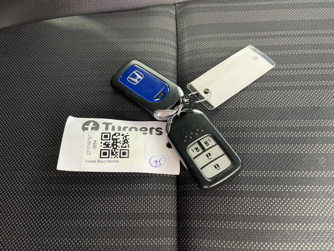 Photo '21' of Honda Freed