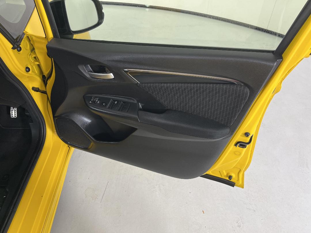 Photo '15' of Honda Jazz Photo '15' of Honda Jazz