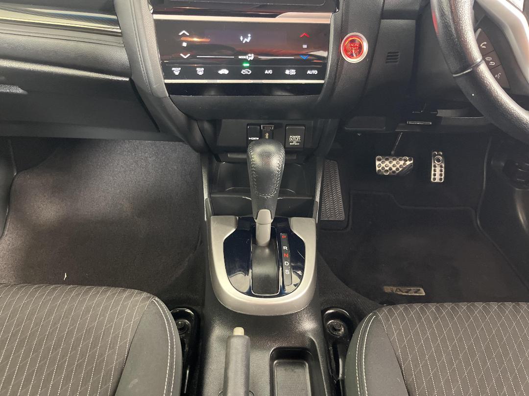 Photo '18' of Honda Jazz Photo '18' of Honda Jazz