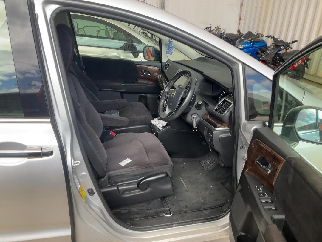 Photo '7' of Honda Odyssey S