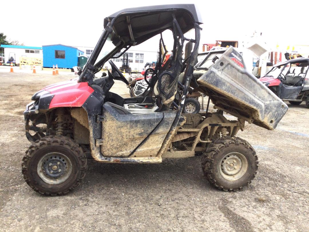 Photo '7' of Honda SXF700 2P Pioneer Photo '7' of Honda SXF700 2P Pioneer
