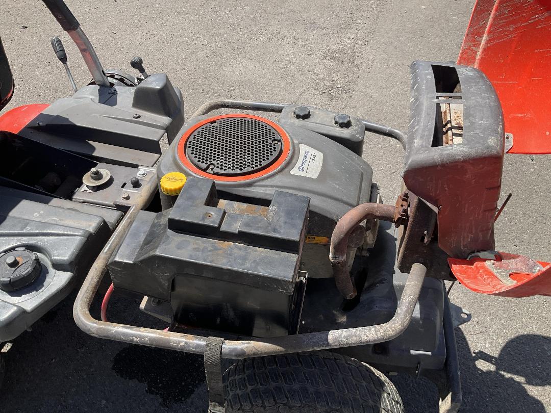 Photo '13' of Husqvarna HS 452 Ride On Mower Photo '13' of Husqvarna HS 452 Ride On Mower