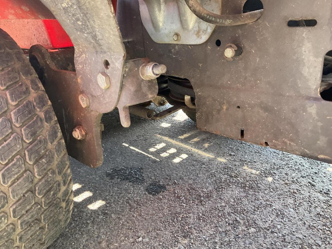 Photo '17' of Husqvarna HS 452 Ride On Mower Photo '17' of Husqvarna HS 452 Ride On Mower