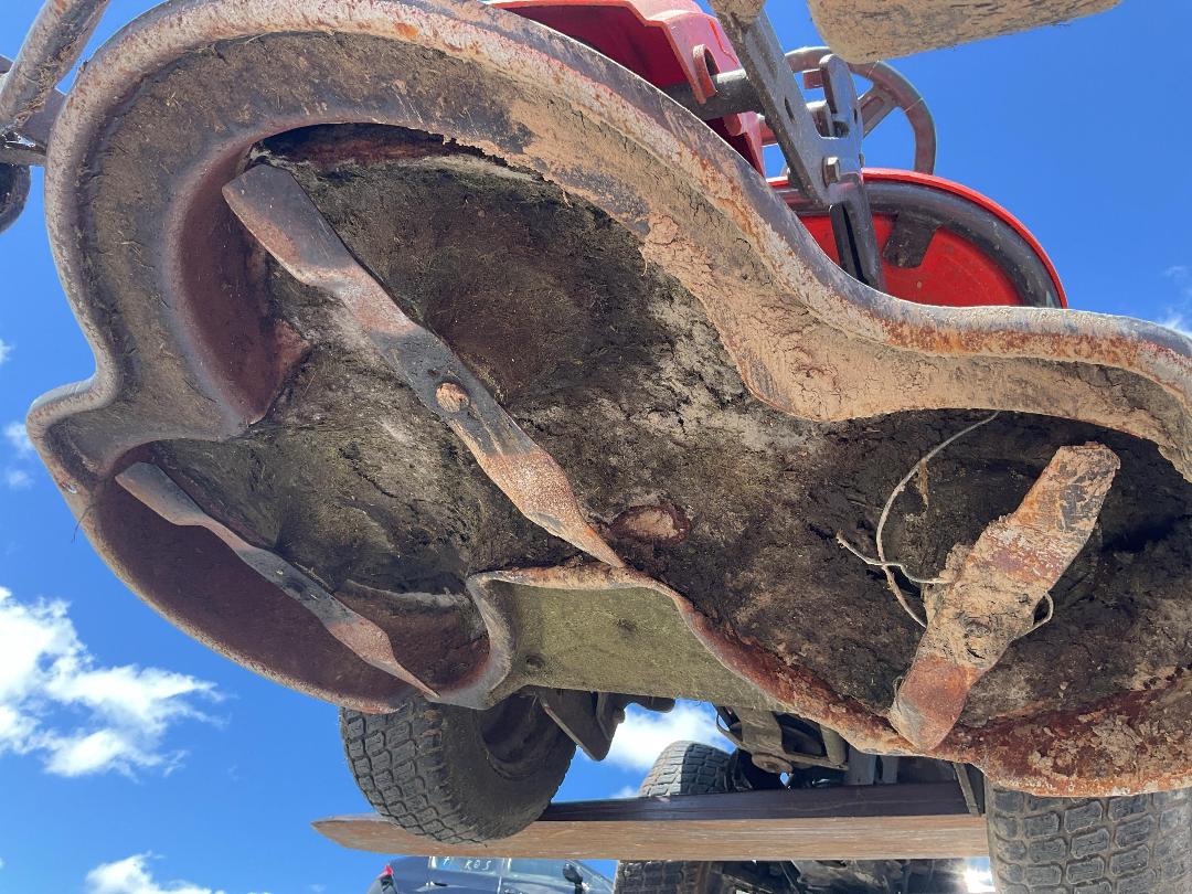 Photo '21' of Husqvarna HS 452 Ride On Mower Photo '21' of Husqvarna HS 452 Ride On Mower