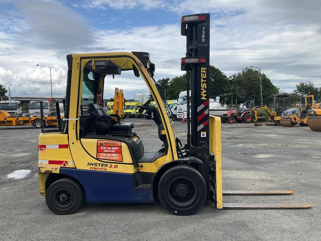 Photo '3' of Hyster H 3.0 FT Forklift