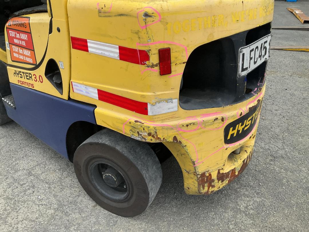 Photo '21' of Hyster H 3.0 FT Forklift