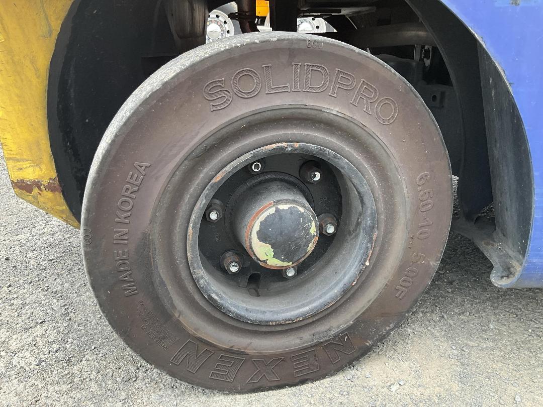 Photo '27' of Hyster H 3.0 FT Forklift