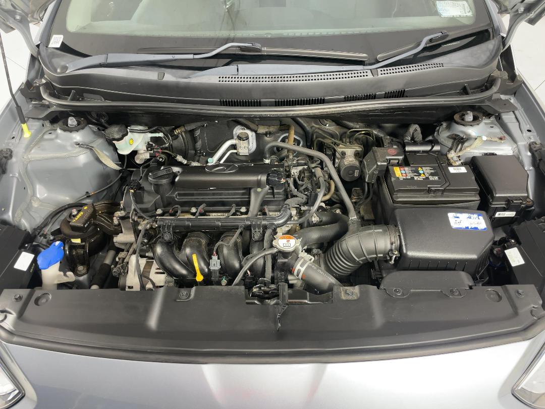 Photo '13' of Hyundai Accent