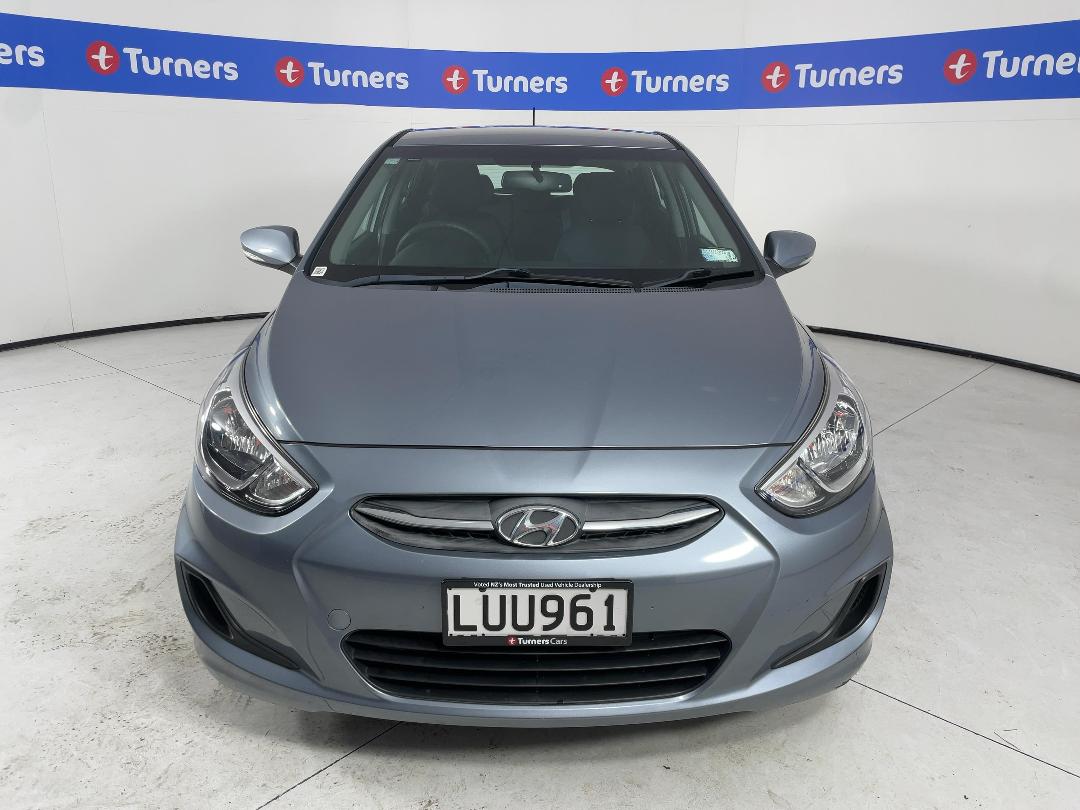 Photo '2' of Hyundai Accent