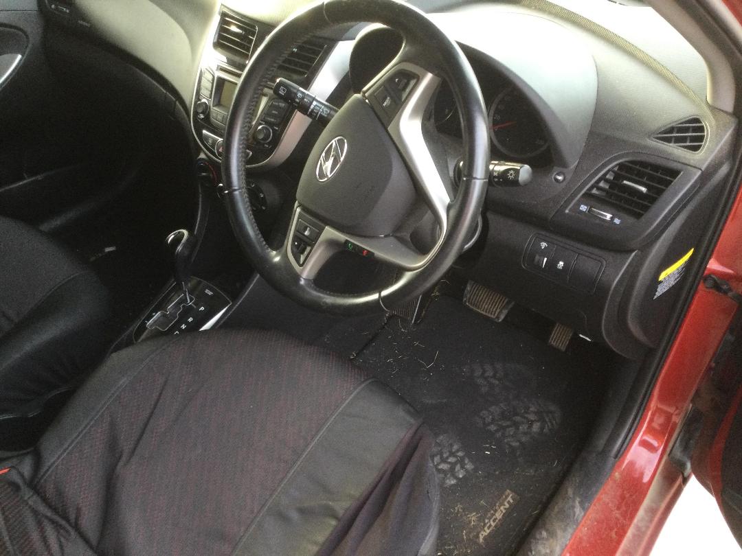 Photo '14' of Hyundai Accent