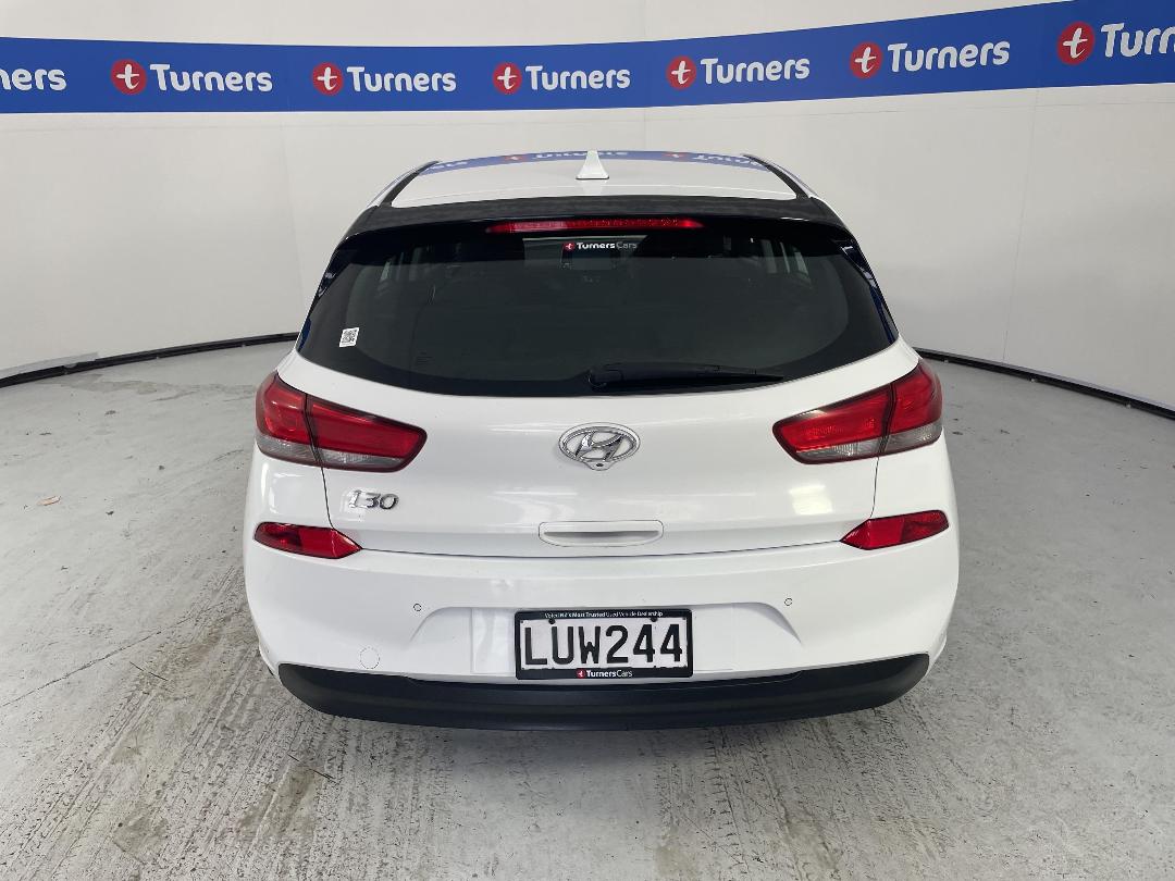 Photo '6' of Hyundai I30 Photo '6' of Hyundai I30