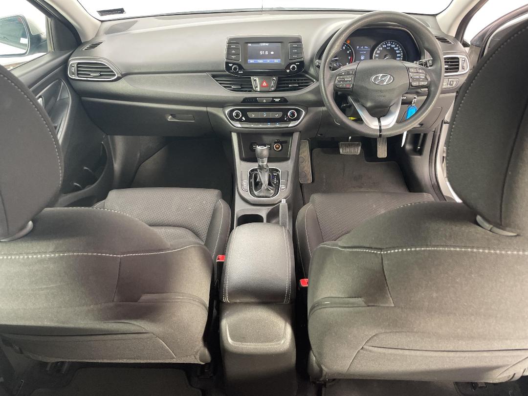 Photo '18' of Hyundai I30 Photo '18' of Hyundai I30