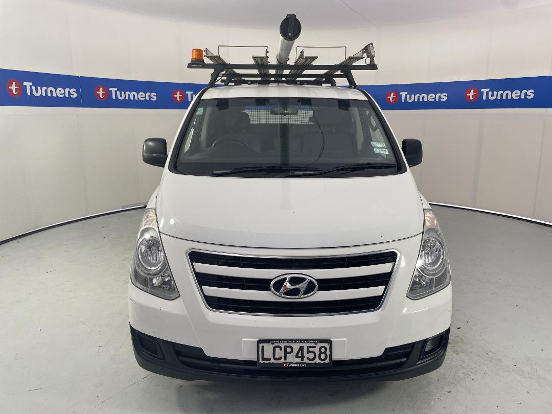 Photo '2' of Hyundai Iload Photo '2' of Hyundai Iload