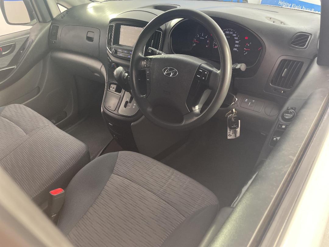 Photo '17' of Hyundai Iload Photo '17' of Hyundai Iload