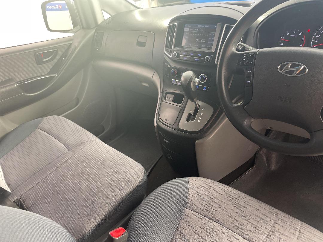 Photo '18' of Hyundai Iload Photo '18' of Hyundai Iload