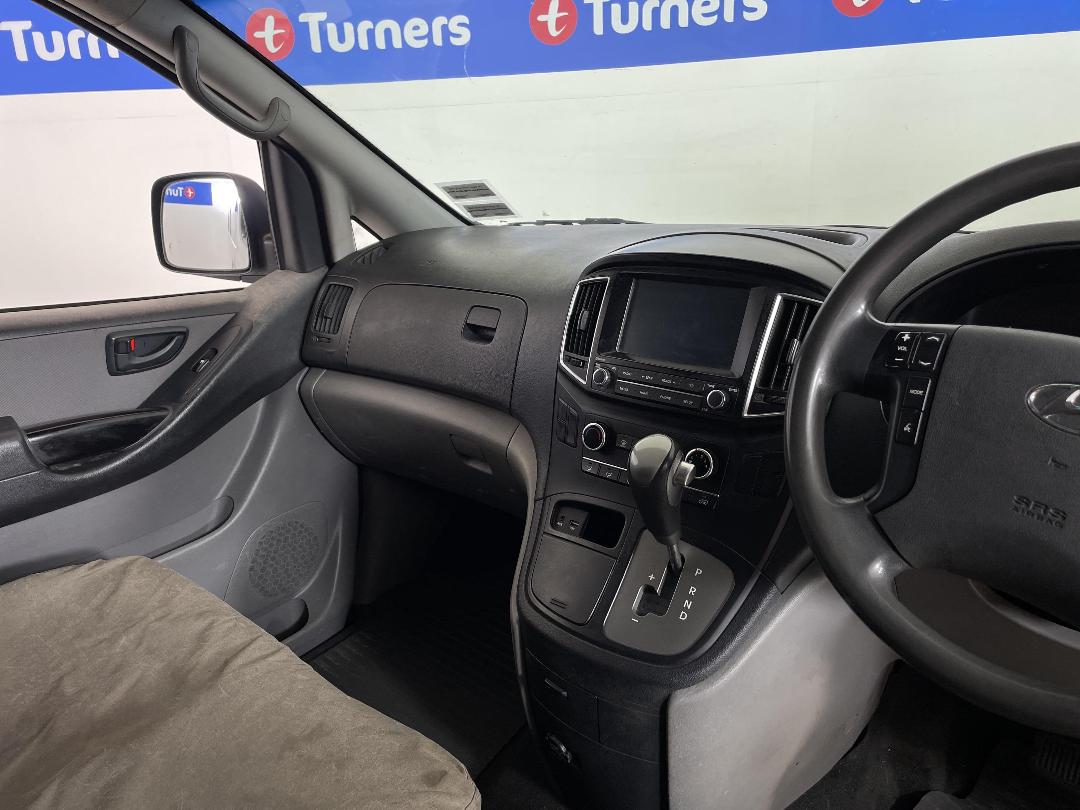 Photo '17' of Hyundai Iload Photo '17' of Hyundai Iload