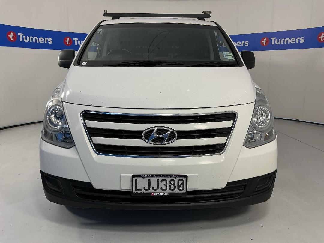 Photo '2' of Hyundai Iload Photo '2' of Hyundai Iload