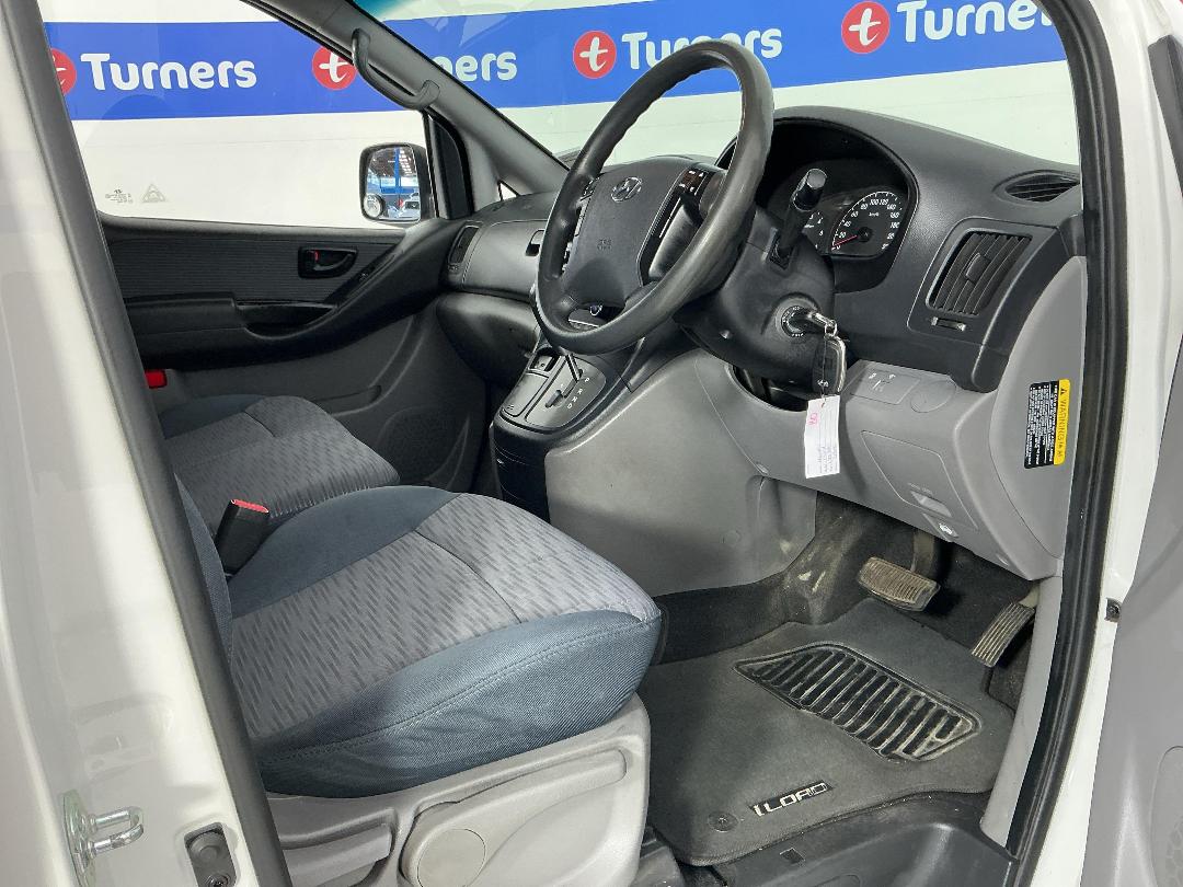 Photo '16' of Hyundai Iload Photo '16' of Hyundai Iload