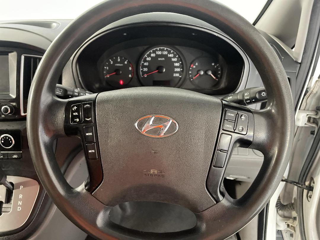 Photo '26' of Hyundai Iload Photo '26' of Hyundai Iload