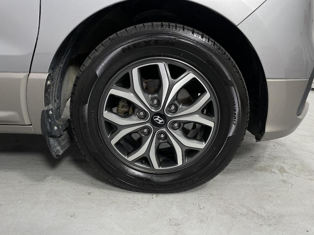 Photo '9' of Hyundai Imax Photo '9' of Hyundai Imax