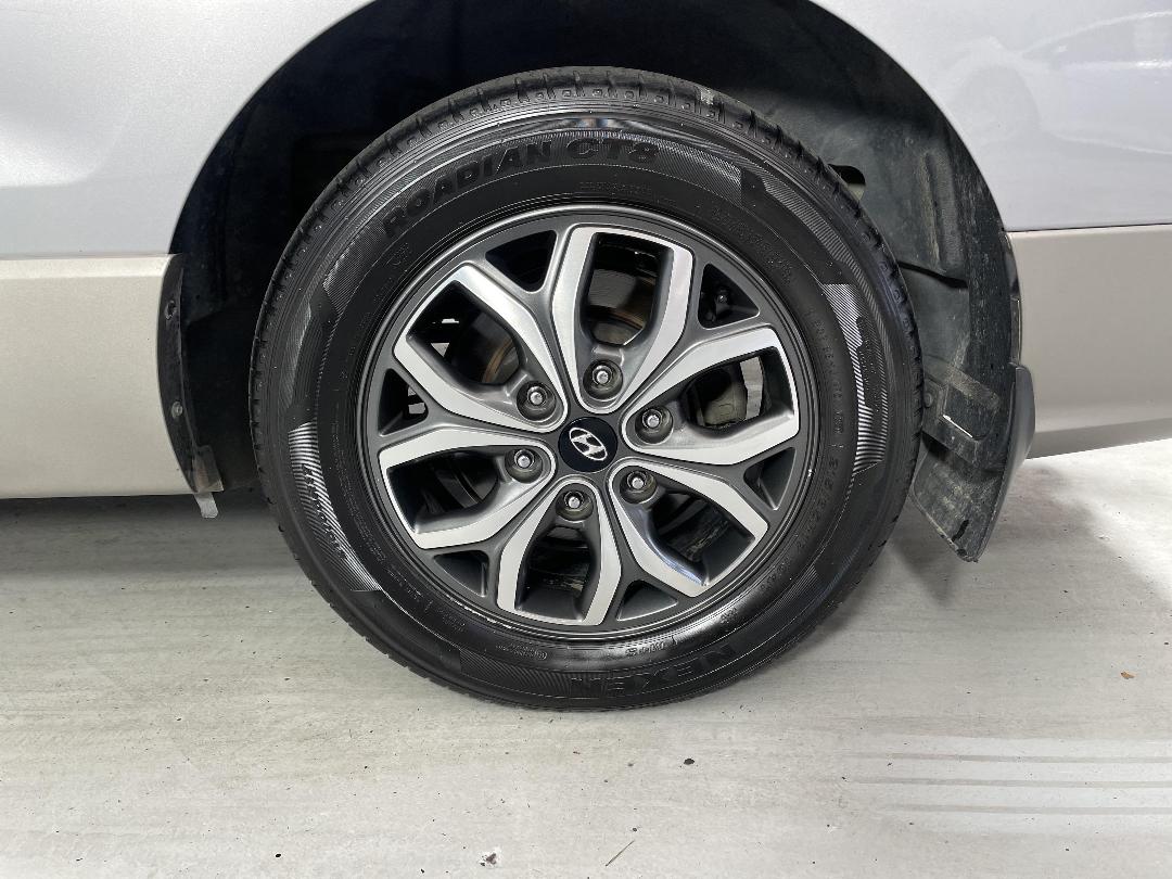 Photo '11' of Hyundai Imax Photo '11' of Hyundai Imax