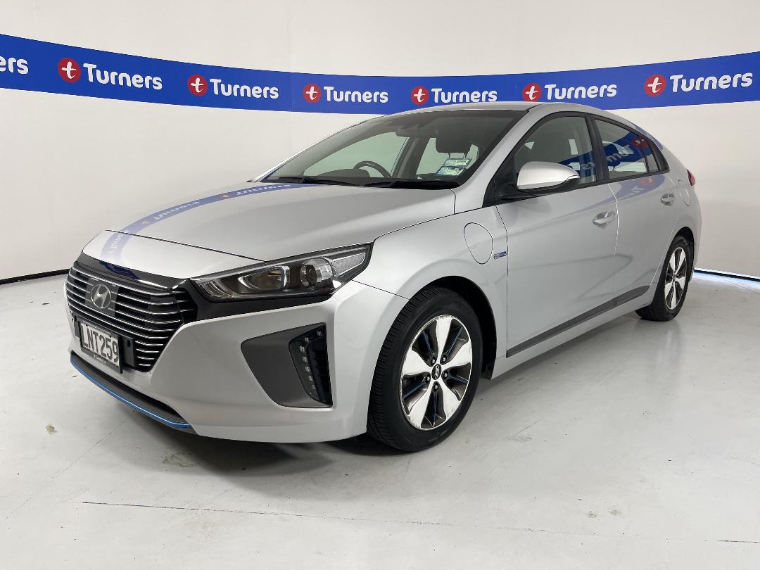 Photo '4' of Hyundai Ioniq Photo '4' of Hyundai Ioniq
