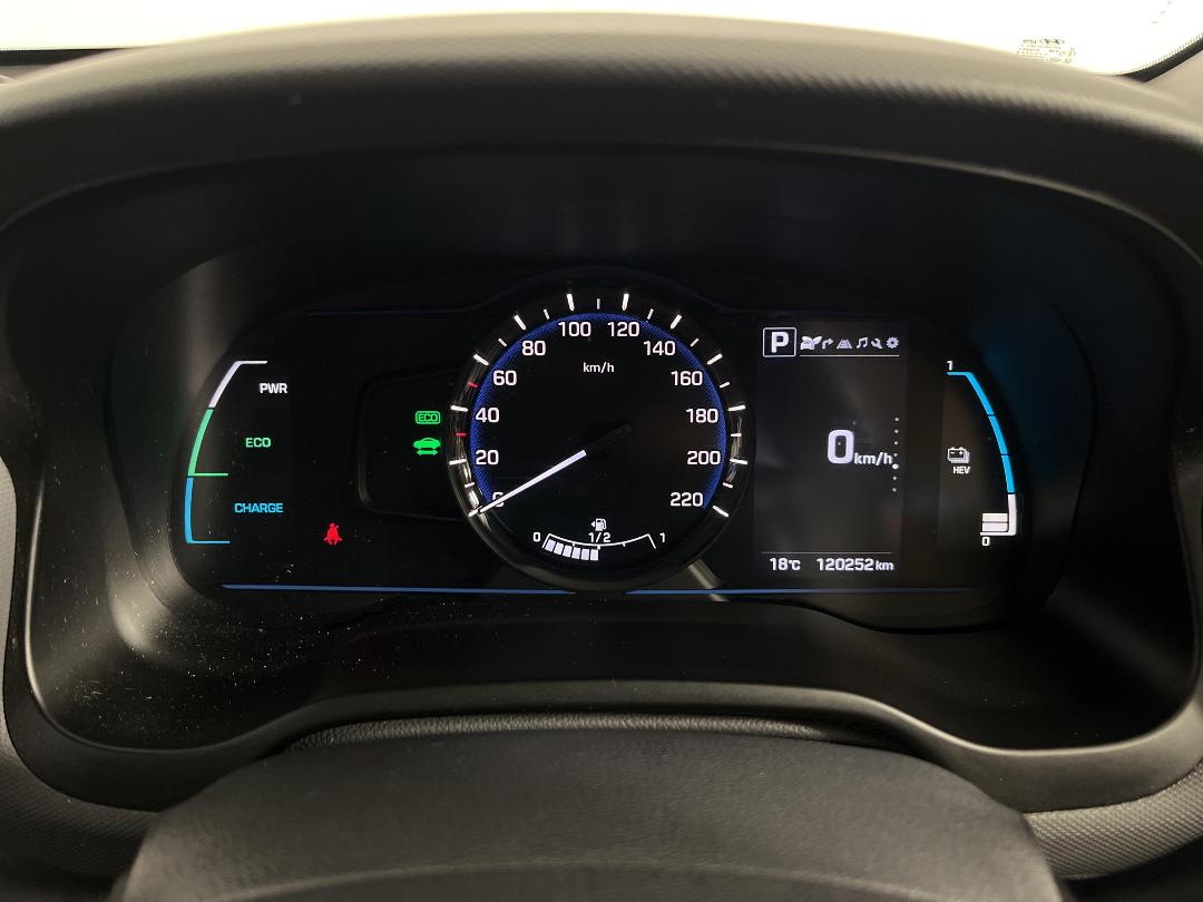 Photo '21' of Hyundai Ioniq Photo '21' of Hyundai Ioniq