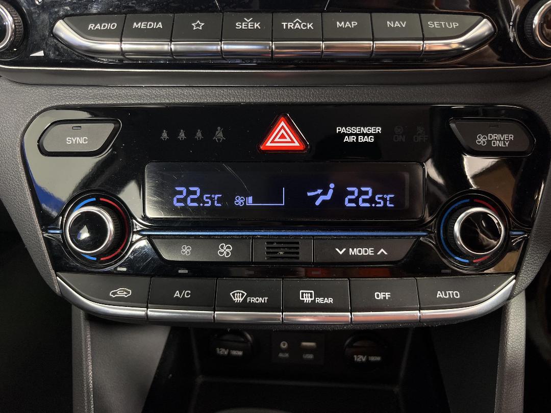 Photo '28' of Hyundai Ioniq Photo '28' of Hyundai Ioniq