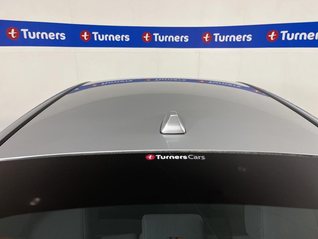 Photo '24' of Hyundai Ioniq