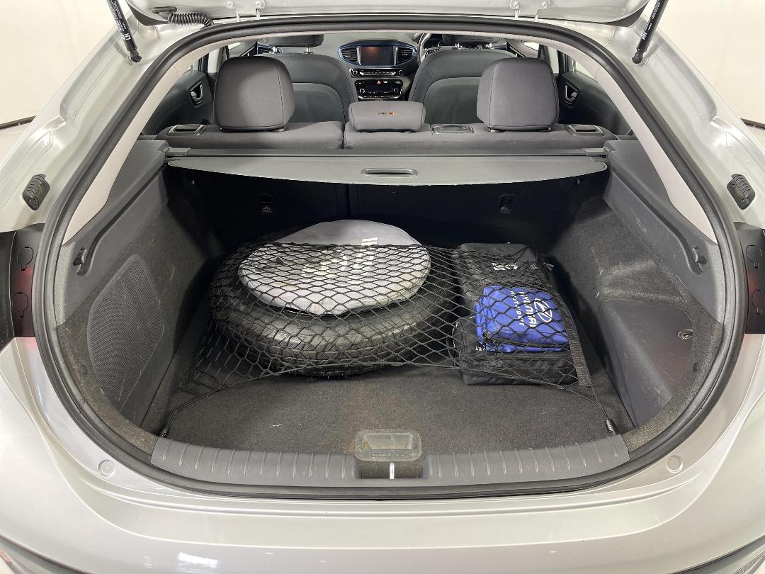 Photo '14' of Hyundai Ioniq