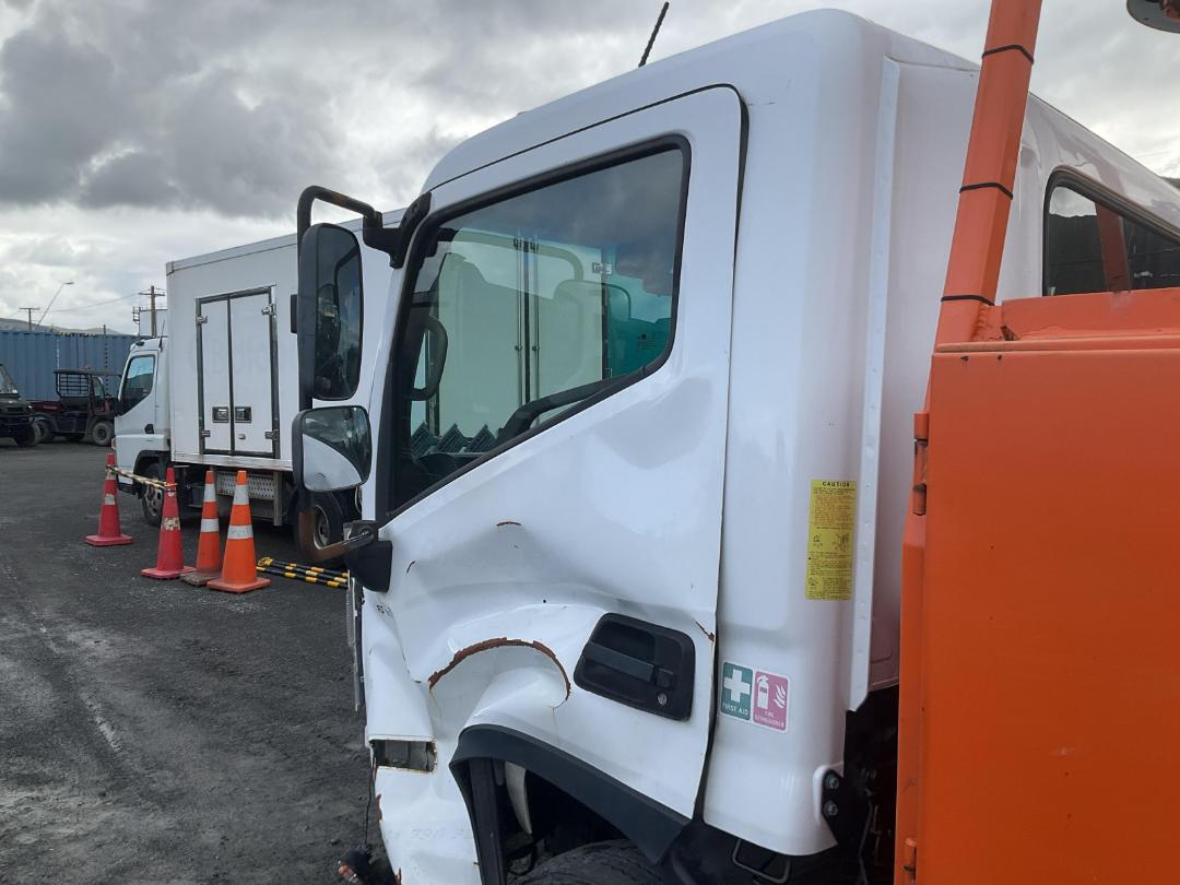 Photo '12' of Hyundai Mighty EX8L6 Tipper Photo '12' of Hyundai Mighty EX8L6 Tipper