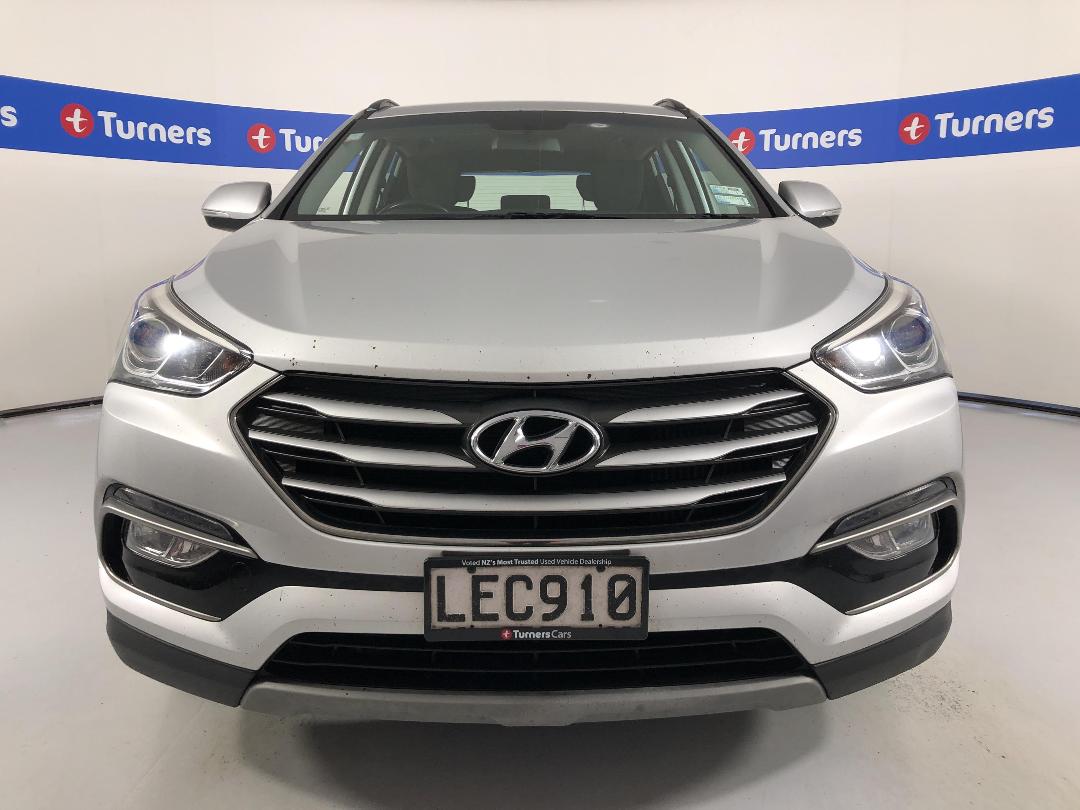 Photo '2' of Hyundai Santa FE Photo '2' of Hyundai Santa FE