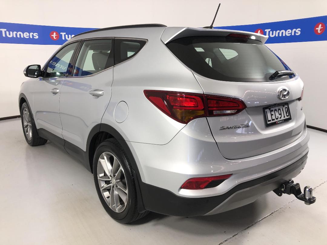 Photo '5' of Hyundai Santa FE Photo '5' of Hyundai Santa FE