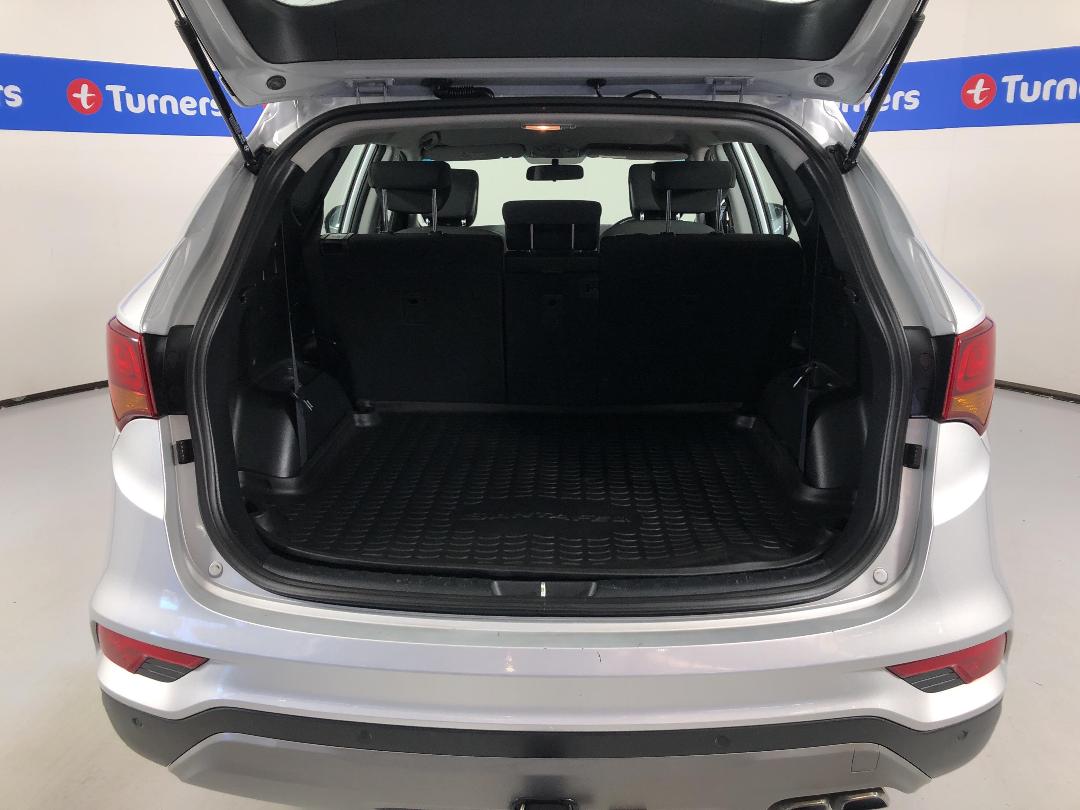 Photo '14' of Hyundai Santa FE Photo '14' of Hyundai Santa FE