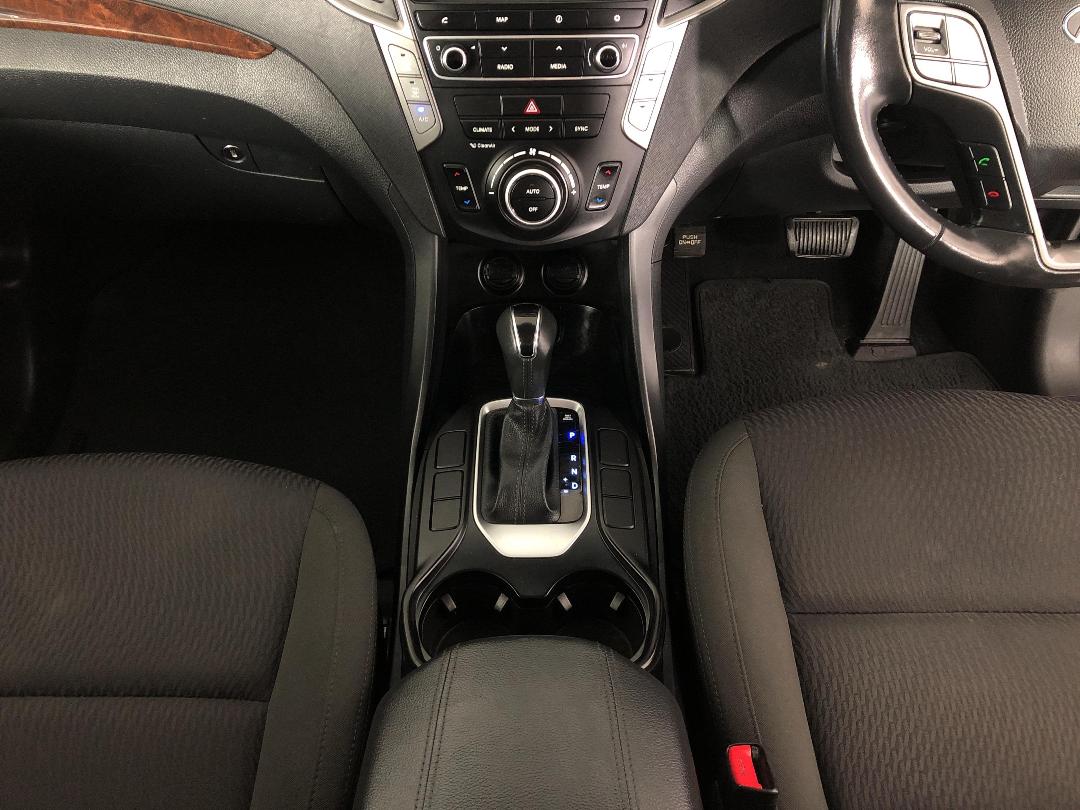 Photo '18' of Hyundai Santa FE Photo '18' of Hyundai Santa FE