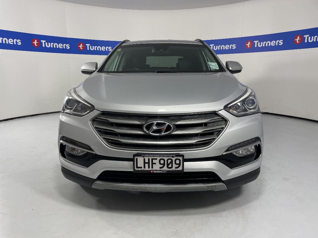 Photo '2' of Hyundai Santa FE Photo '2' of Hyundai Santa FE