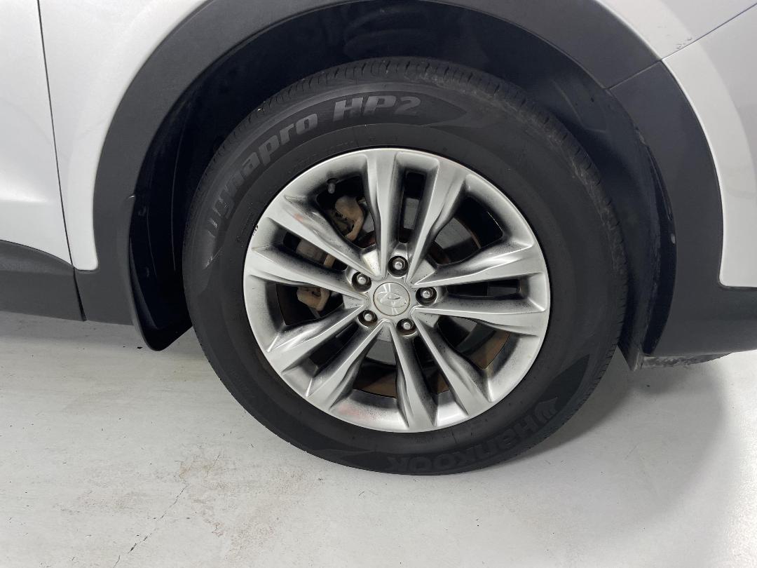 Photo '9' of Hyundai Santa FE Photo '9' of Hyundai Santa FE